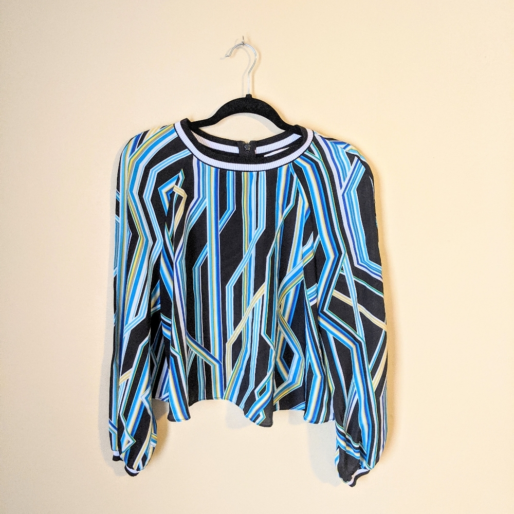 Bisou Bisou Long sleeved Crop Top